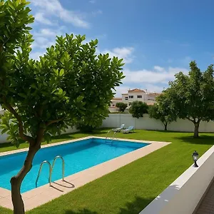 https://la-casona-de-arona.tenerifehoteles.net