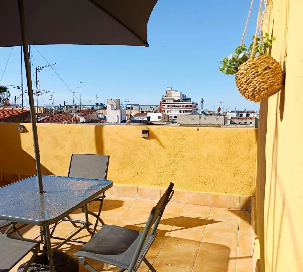 La Curiosa Del Casc Antic Apartman Tarragona